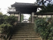 荘厳な山門の奥にある『大慈寺』の本堂でプチ修行体験♪(画像はイメージ)